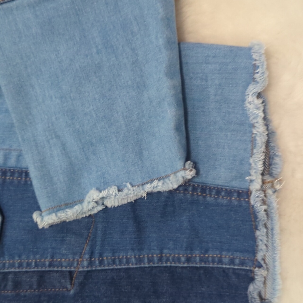 Labijou Two-Tone Patch Denim Jacket - image 7